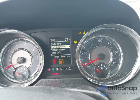 2016 Chrysler Town & Country Touring z USA, uszkodzony, nr VIN 2C4RC1BG8GR299493